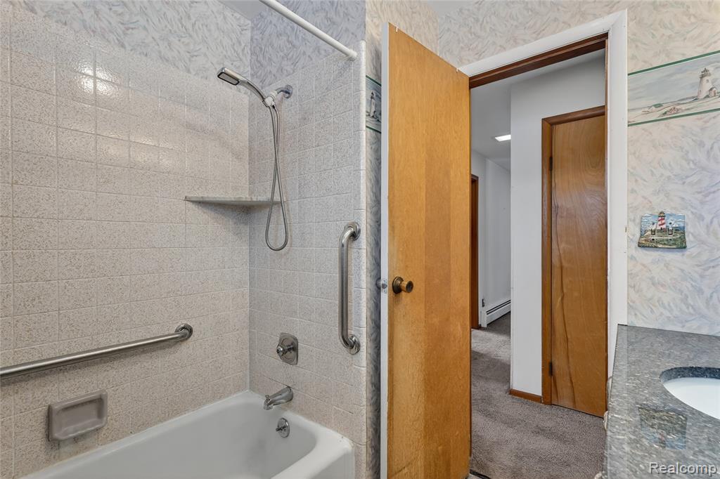 4021 Triwood Road, Bridgeport, MI 48722 — Photo 16