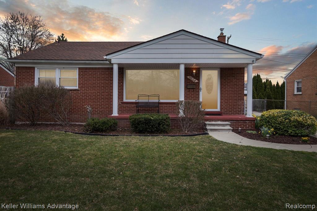 6634 HAWTHORNE Street, Garden City, MI — front exterior