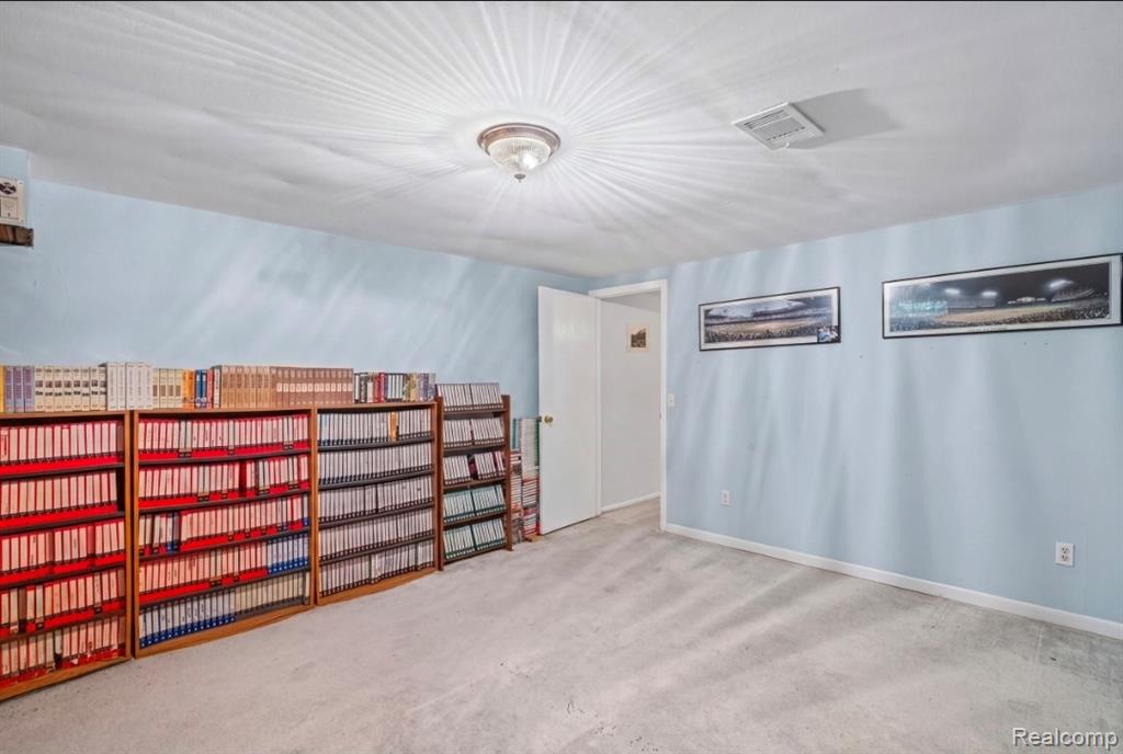 439 Windmill Point Drive, Flushing, MI 48433 — Photo 26