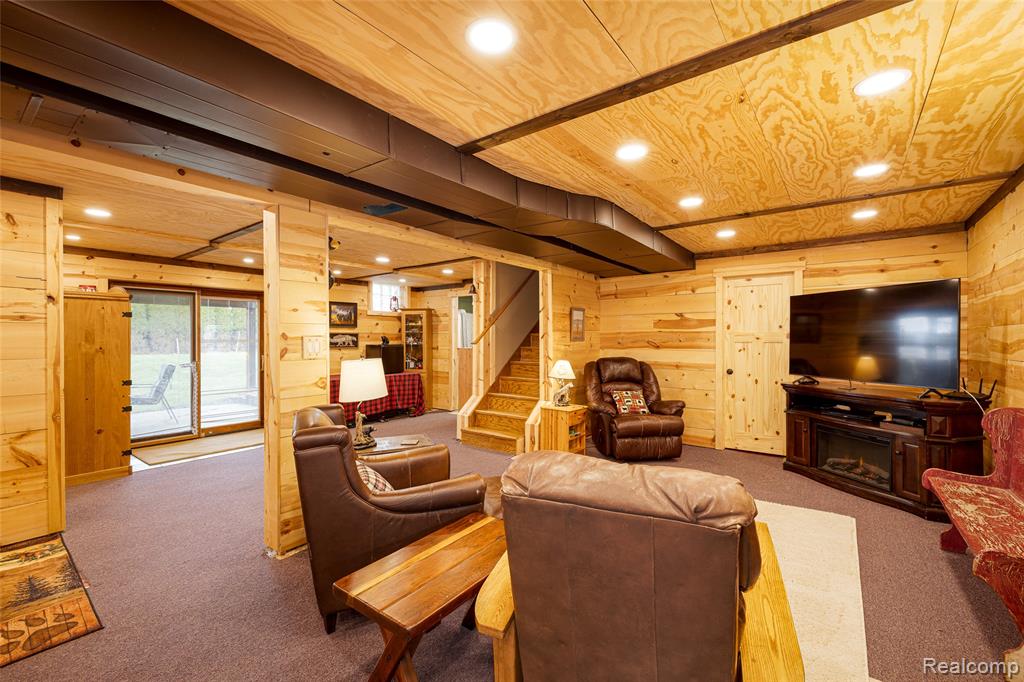 4609 Parker Drive, Howell, MI 48843 — Photo 24