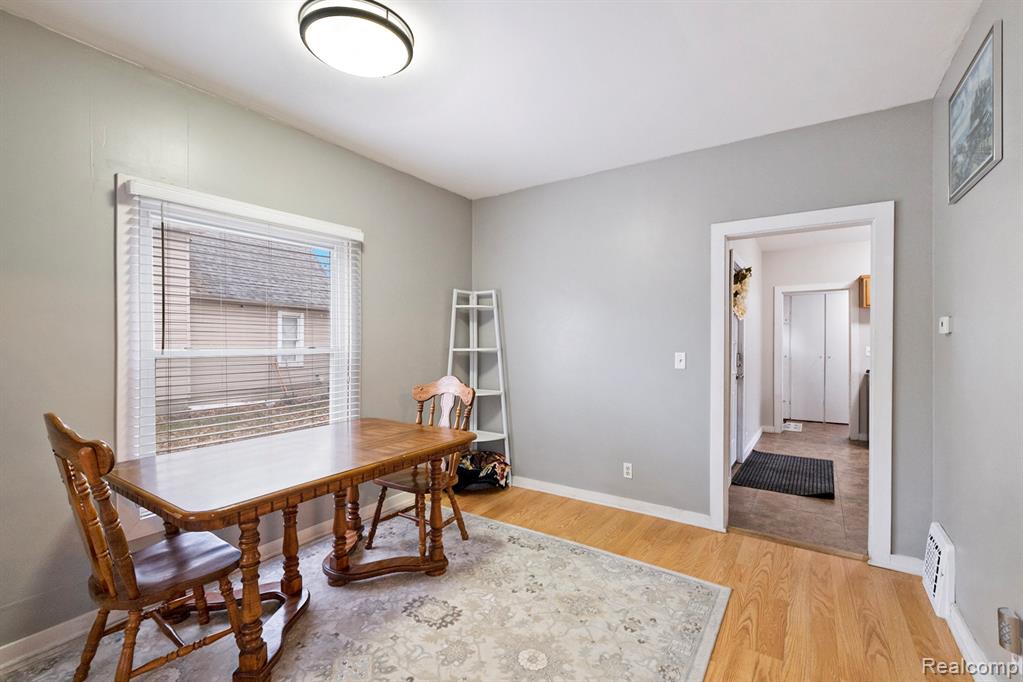 209 N Marquette Street, Durand, MI 48429 — Photo 5