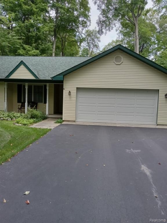4405 S Hemlock Road, Cedar, MI 49621