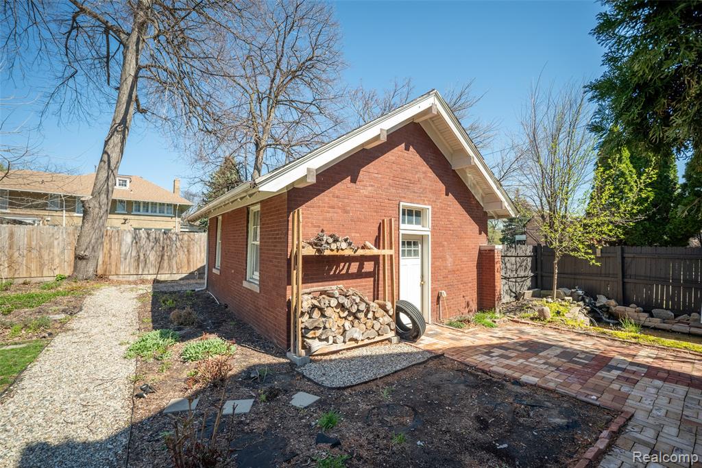 22 Edison Street, Detroit, MI 48202 — Photo 52