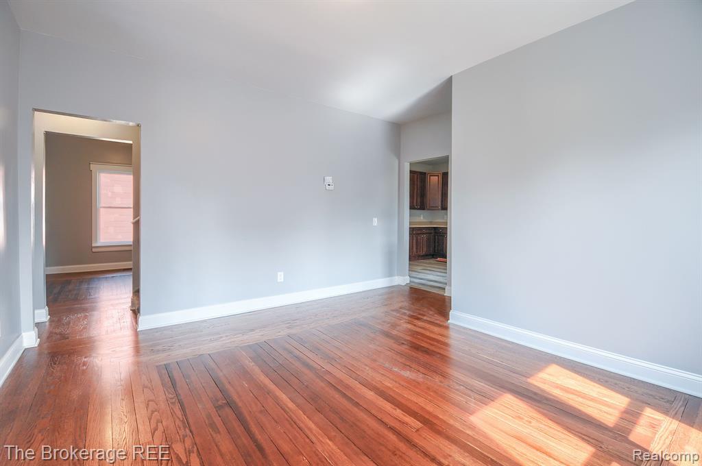 11 1ST Street, Oxford, MI 48371 — Photo 12