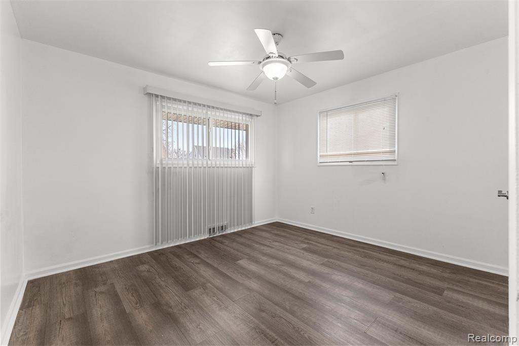 6872 Lathers Street, Garden City, MI — Photo 15