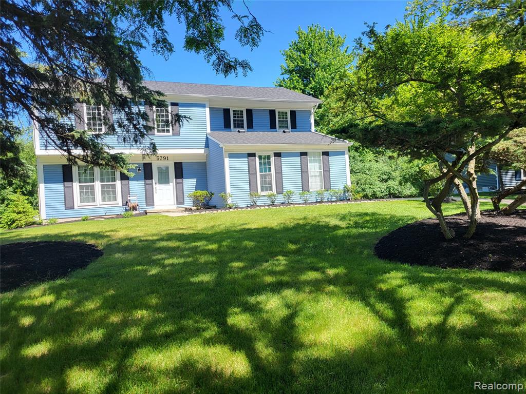 5791 Beauchamp Place, West Bloomfield, MI — front exterior