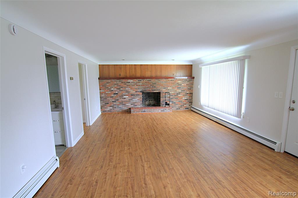 5404 Miller Road, Swartz Creek, MI 48473 — Photo 8