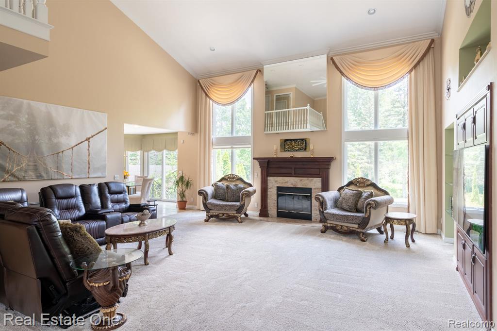 6120 EVANSWOOD Road, Troy, MI, 48085