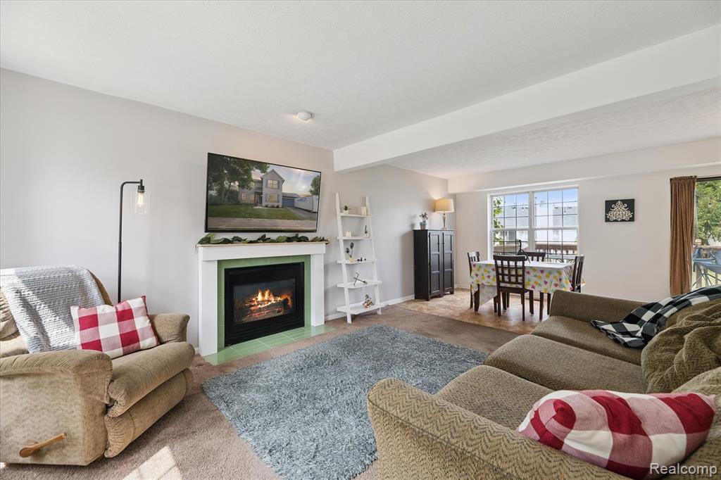 729 Cricket Crossing, Pinckney, MI 48169 — Photo 5