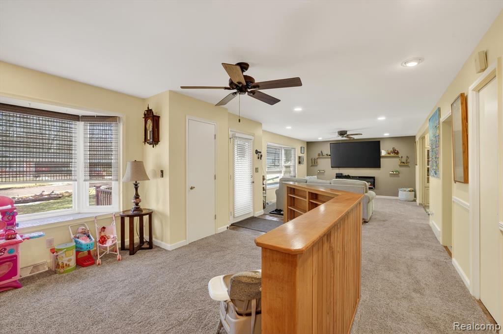 516 Sunnyslope Drive, Flushing, MI 48433 — Photo 3