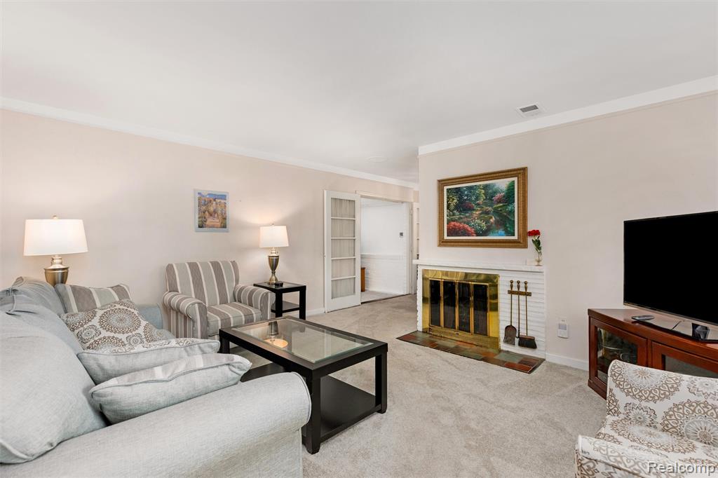 31220 Sheridan Drive, Beverly Hills, MI 48025 — Photo 5