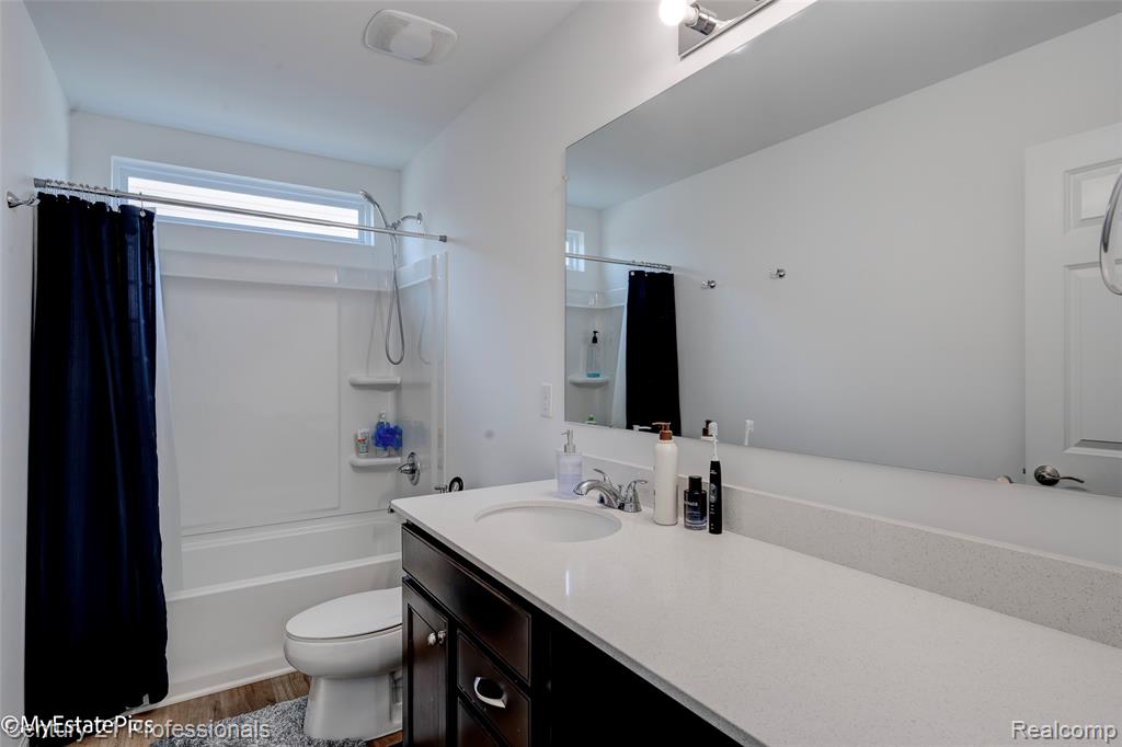 58775 Gidran Drive, South Lyon, MI 48178 — Photo 45