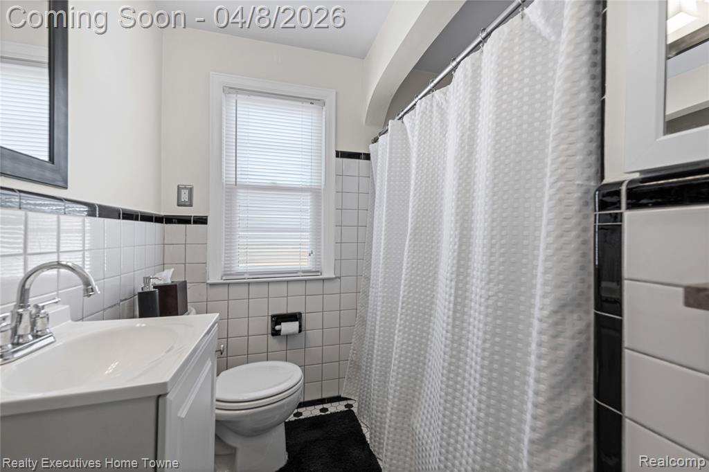 703 1/2 Saint Clair Street, Grosse Pointe, MI 48230 — Photo 14