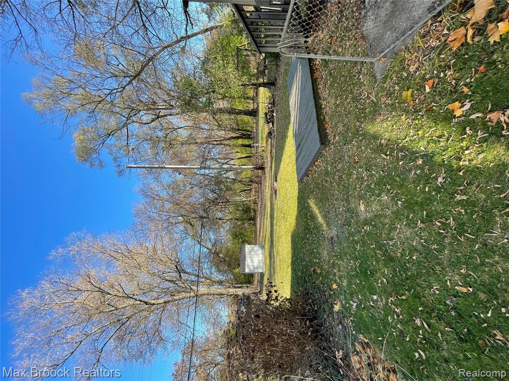 808 Laprairie Street, Ferndale, MI 48220 — Photo 16