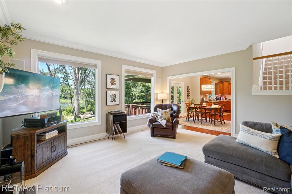 4657 Lakeshire Drive, Howell, MI 48843 — Photo 9