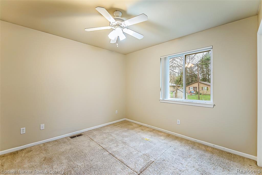 3268 Orchard Drive, Pinckney, MI 48169 — Photo 20