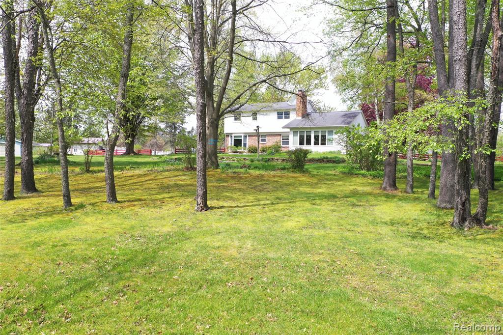 2676 Porcupine Trail, Lapeer, MI 48446 — Photo 67