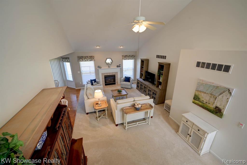 1074 ANDOVER Circle, Commerce Twp, MI 48390 — Photo 11