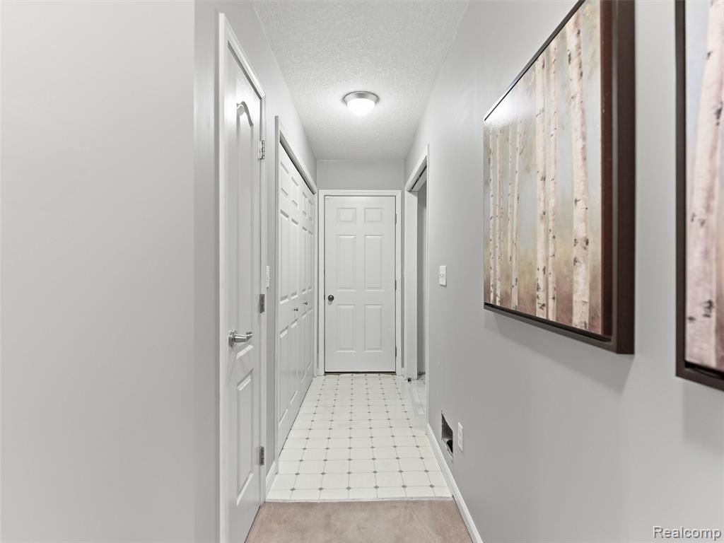 1393 Eden Gardens Drive, Fenton, MI 48430 — Photo 19