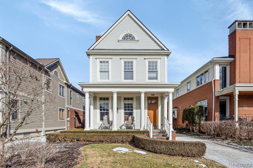 682 WALLACE Street, Birmingham, MI 48009 — Photo 2
