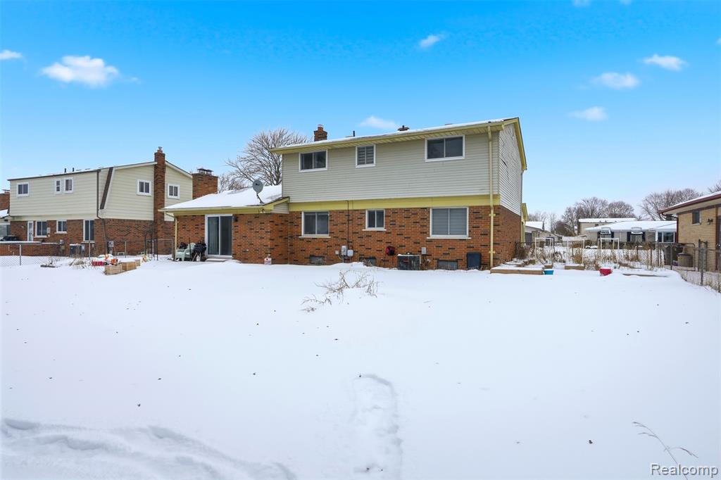 39563 Cadborough Drive, Clinton Twp, MI 48038 — Photo 27