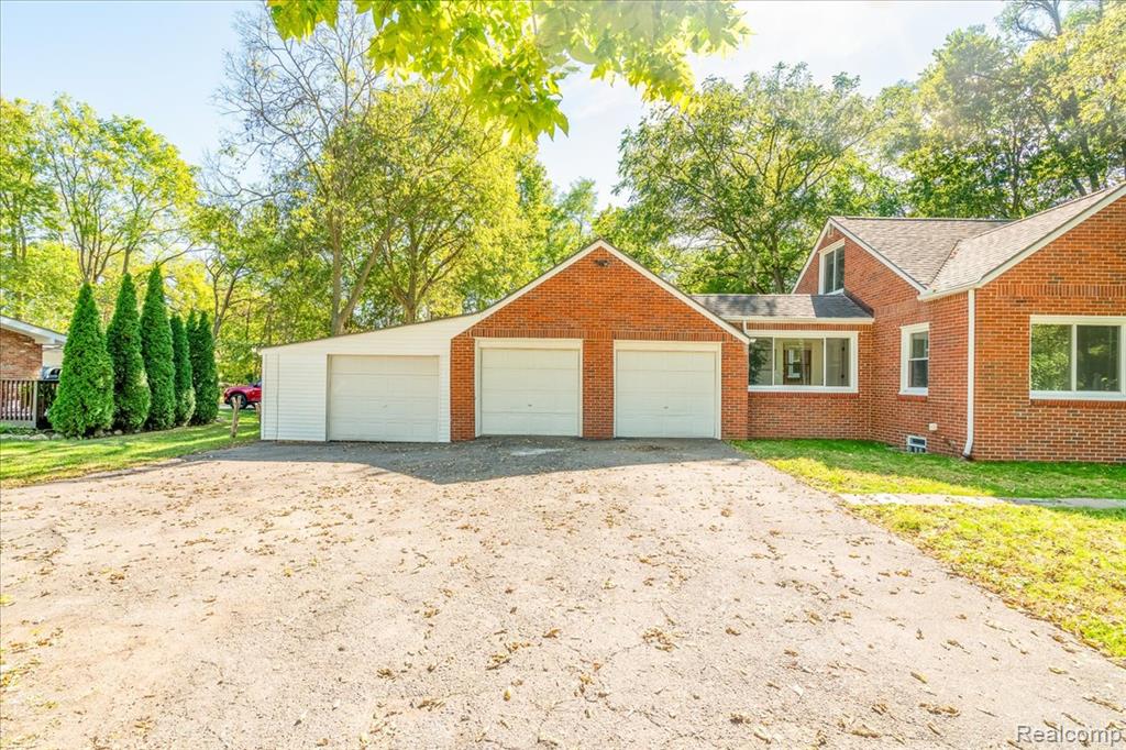 47049 Denton Road, Belleville, MI 48111 — Photo 3