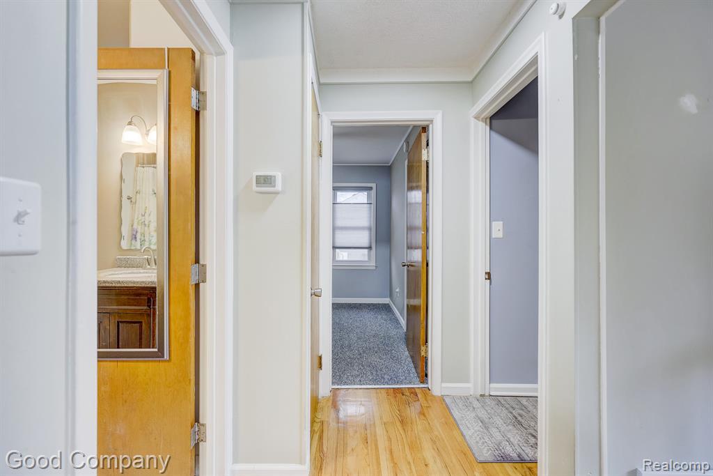 29329 Tawas Street, Madison Heights, MI 48071 — Photo 21