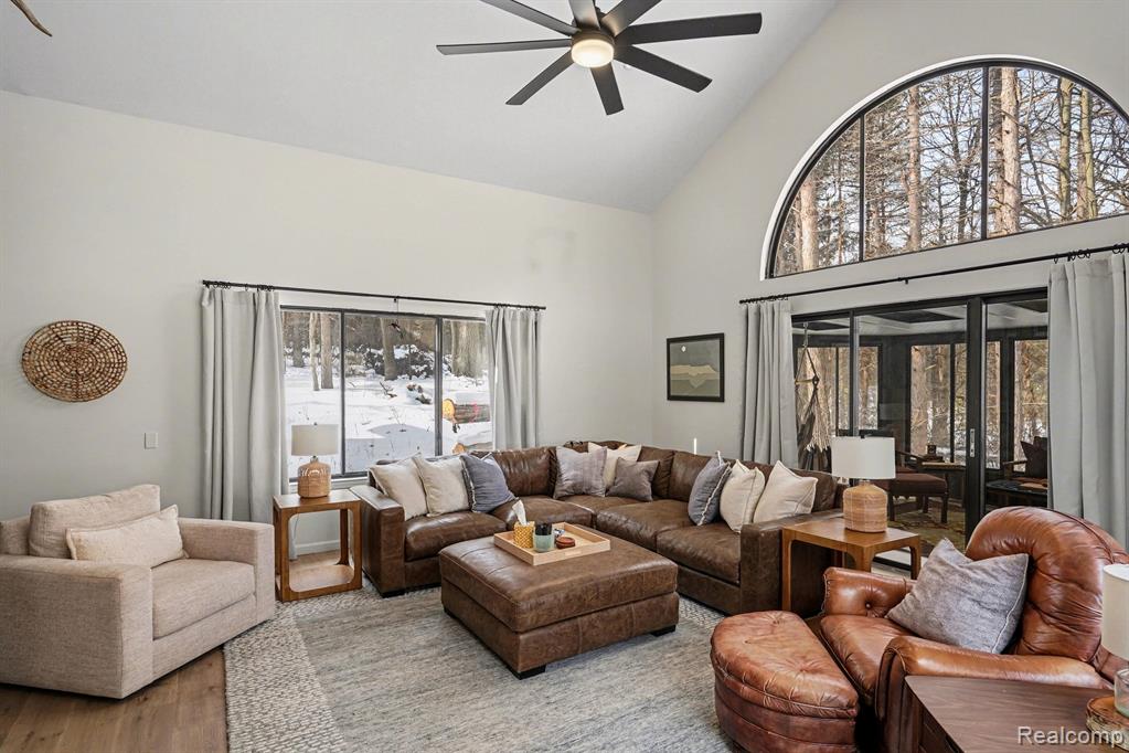 1276 Oakwood Road, Ortonville, MI 48462 — Photo 12