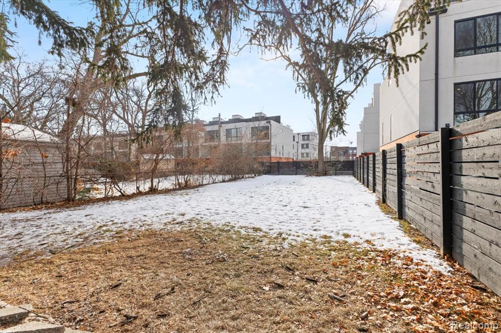 508 E Hudson Avenue, Royal Oak, MI 48067 — Photo 25