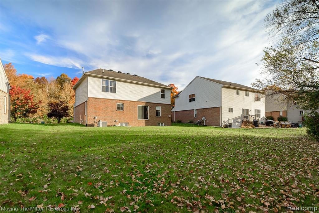 42990 N CUMBERLAND Drive, Van Buren, MI 48111 — Photo 41
