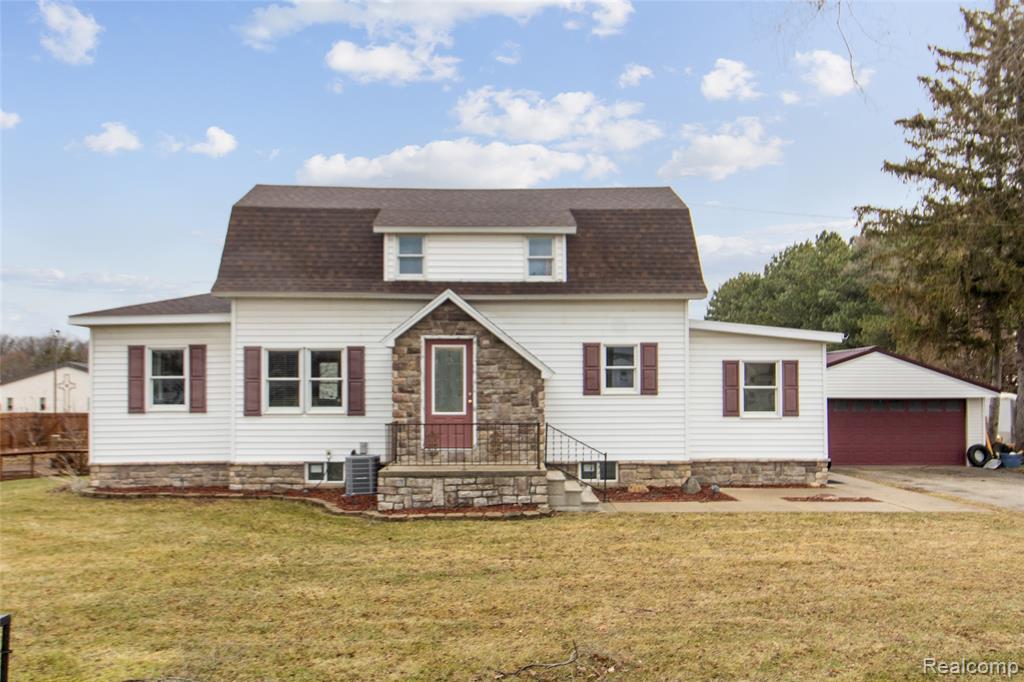 12895 E Washington Road, Reese, MI 48757 — front exterior