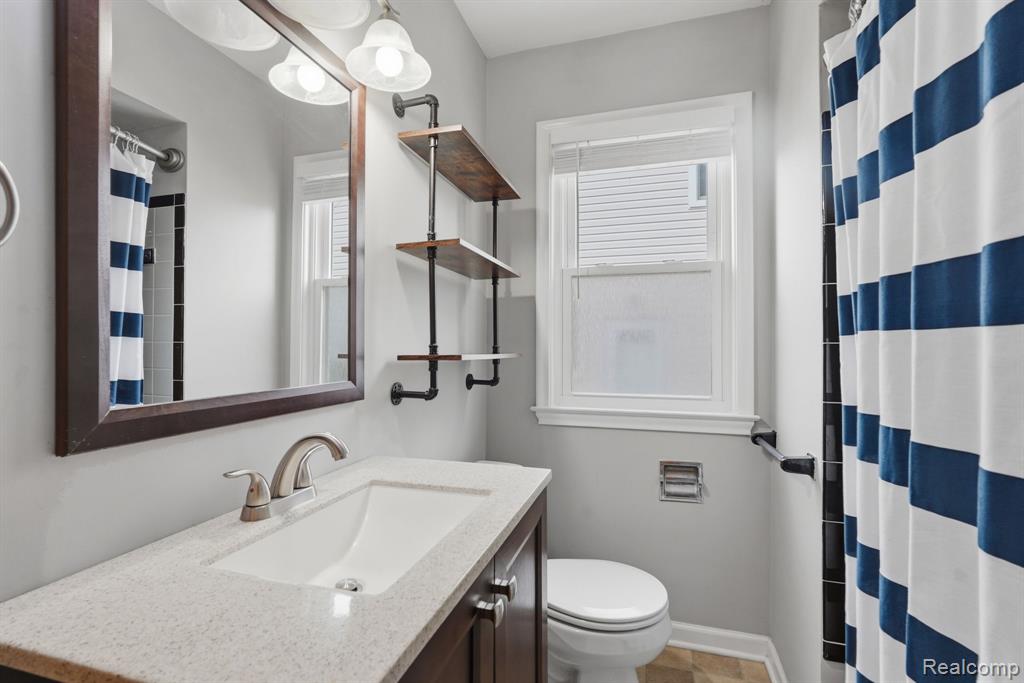 22440 California Street, Saint Clair Shores, MI 48080 — Photo 17