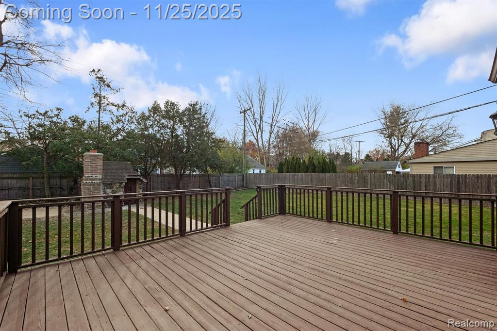 13111 Nadine Avenue, Huntington Woods, MI — Photo 29
