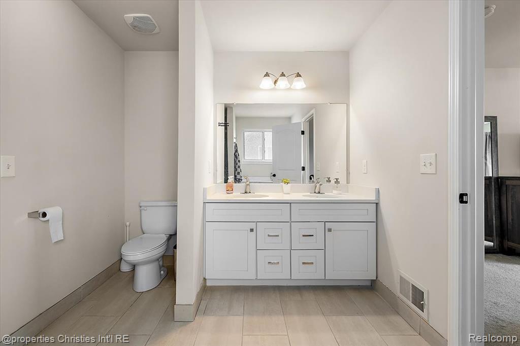 55745 Worlington Lane, South Lyon, MI 48178 — Photo 22