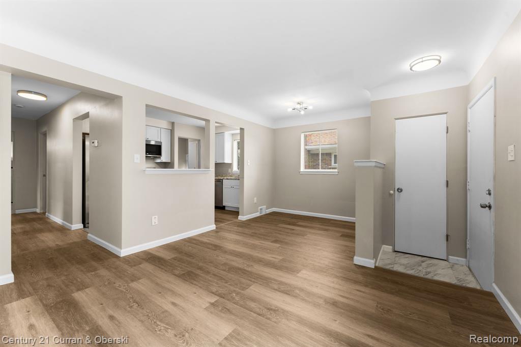 9077 Riverview Avenue, Redford, MI 48239 — Photo 5