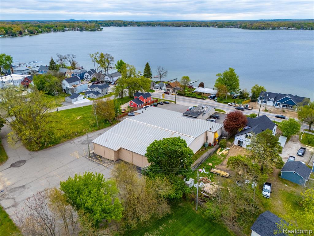 9455 Main Street, Whitmore Lake, MI 48189 — Photo 44