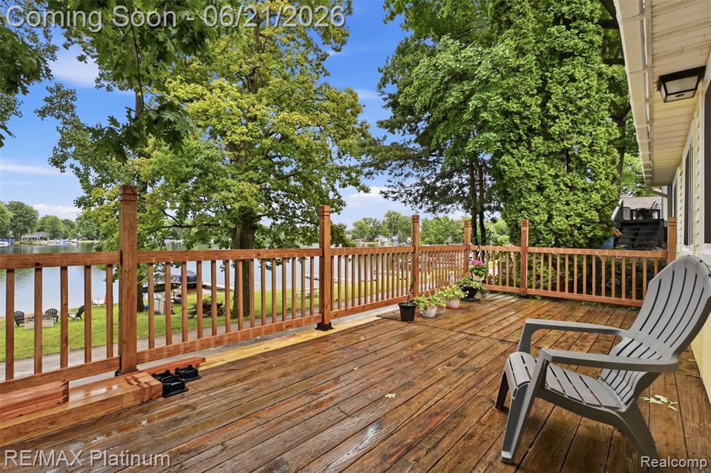 5504 Wildwood Drive, Howell, MI 48843 — Photo 3