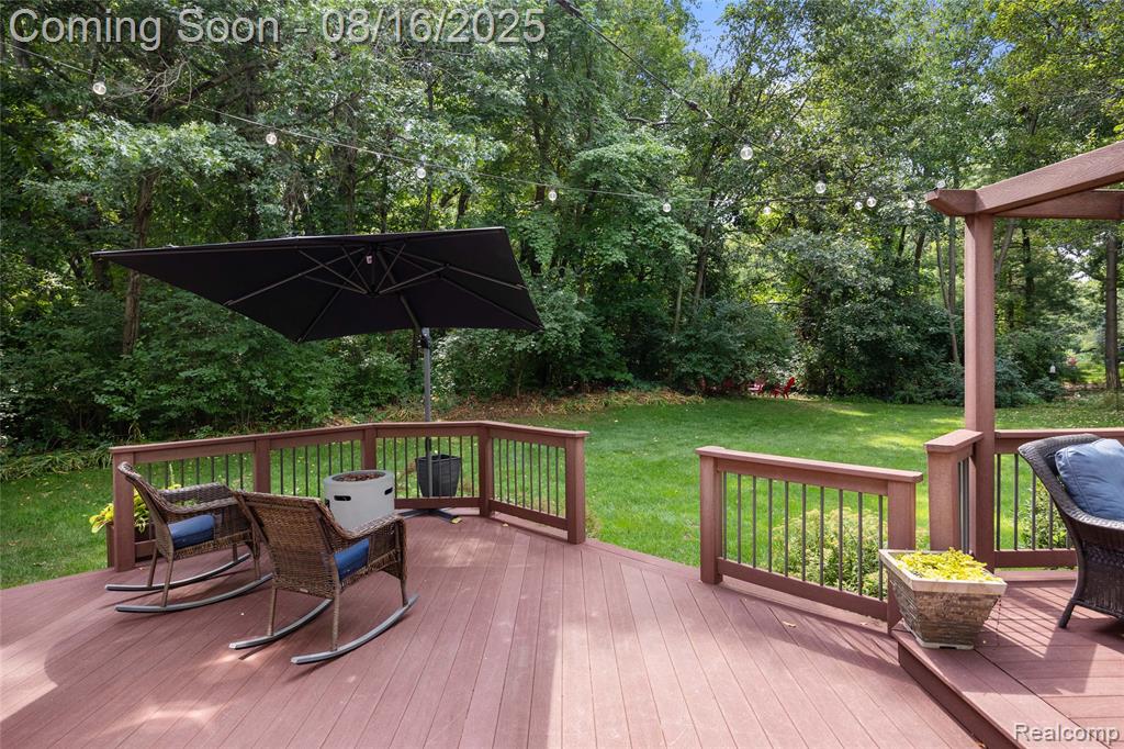 7085 Hickory Hollow Circle, Clarkston, MI 48348 — Photo 57