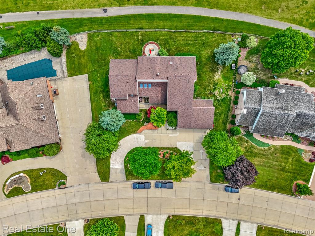 18191 Country Club Circle, Riverview, MI 48193 — Photo 56