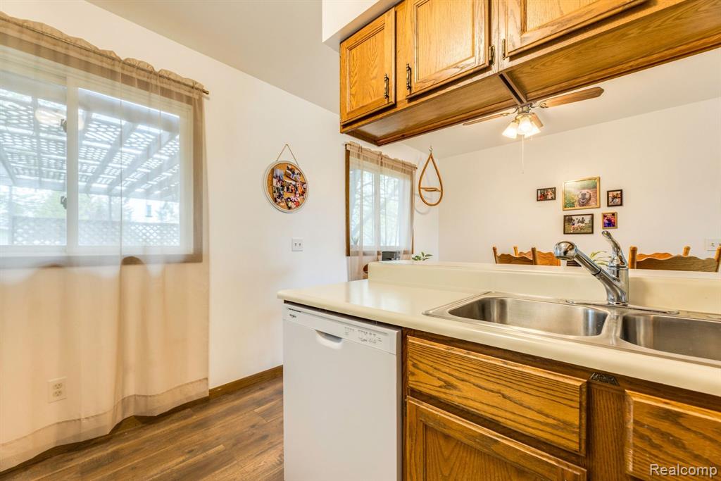 516 WILLIAM G Drive, Capac, MI 48014 — Photo 19