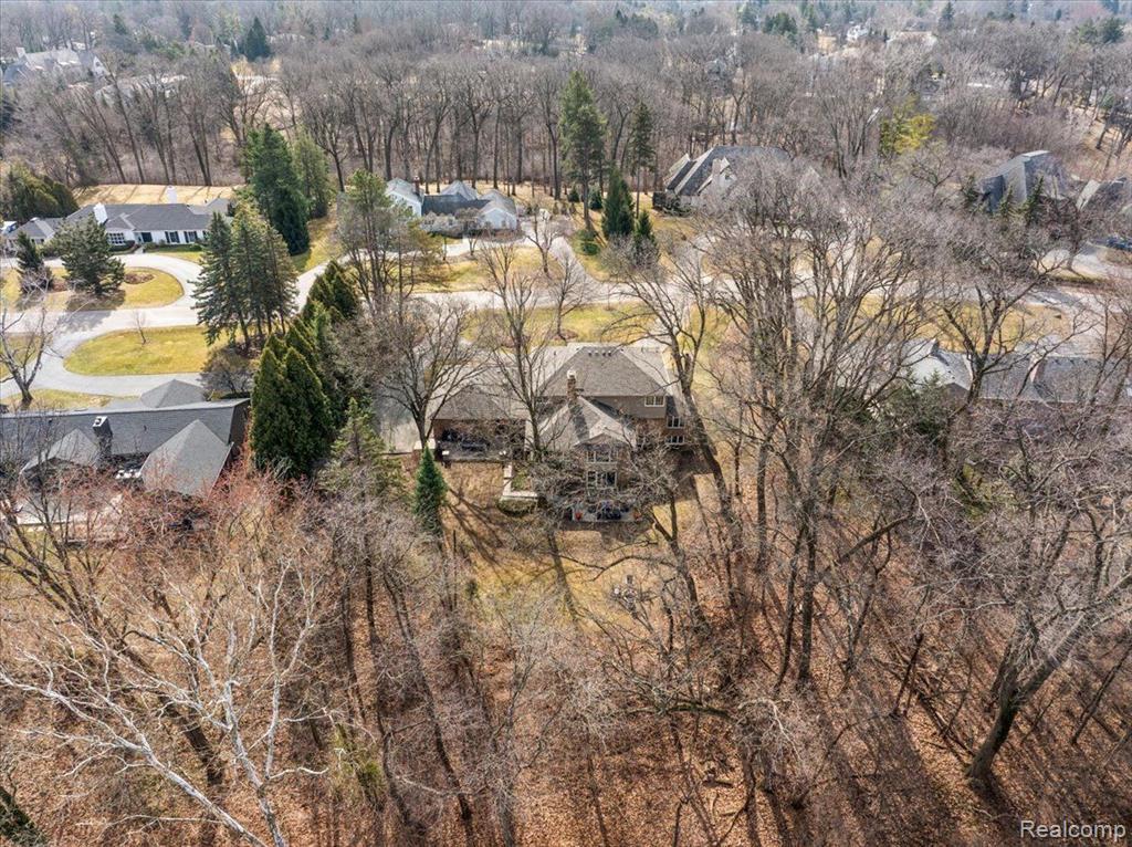 628 BENNINGTON Drive, Bloomfield Hills, MI 48304 — Photo 33