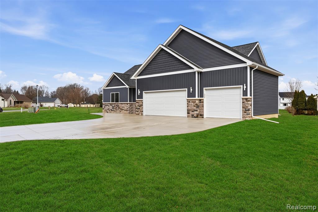 6344 Boulder Drive, Flushing, MI 48433 — Photo 6
