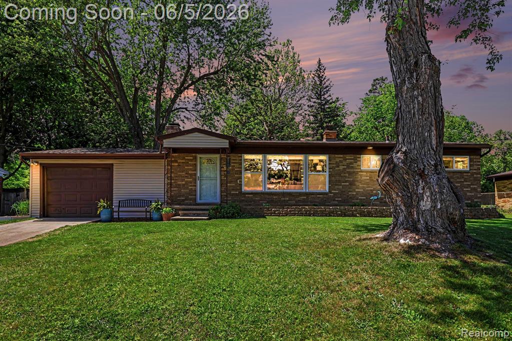 5603 Hallendale Road, Haslett, MI 48840 — Photo 26