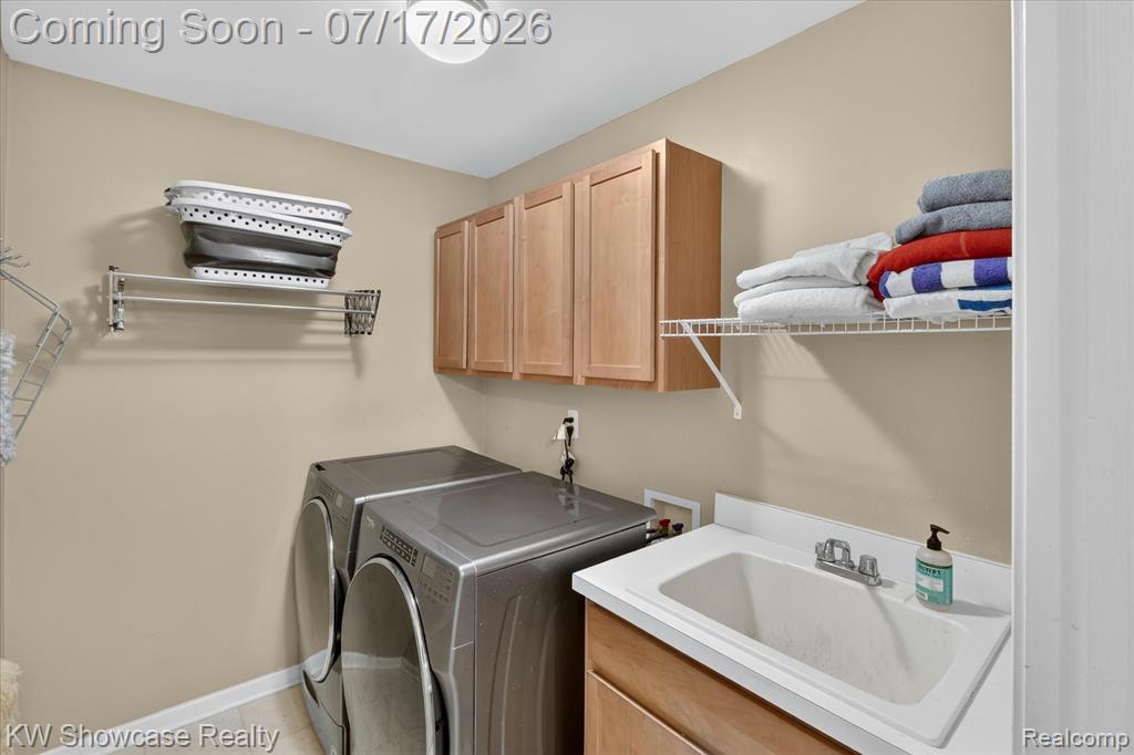 8265 Eastway Drive, White Lake, MI — Photo 27
