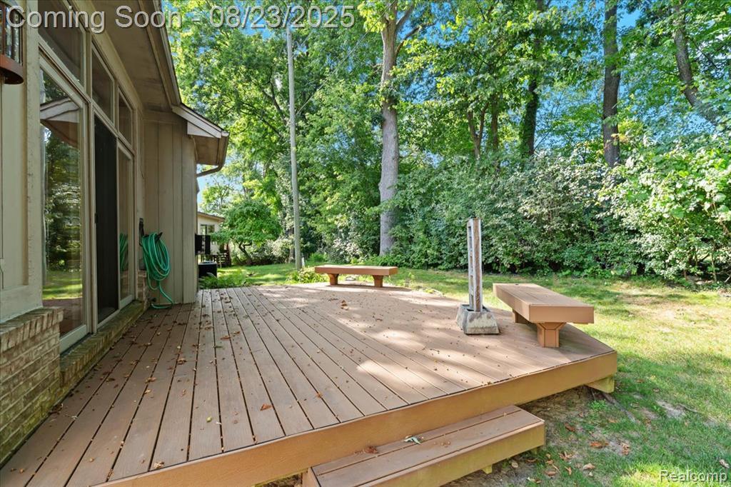 5770 Point Of The Woods Drive, West Bloomfield, MI 48324 — Photo 29