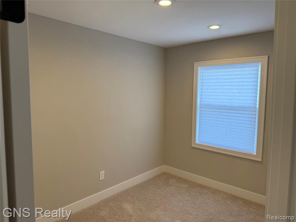 1143 E Harwood Avenue, Madison Heights, MI 48071 — Photo 5