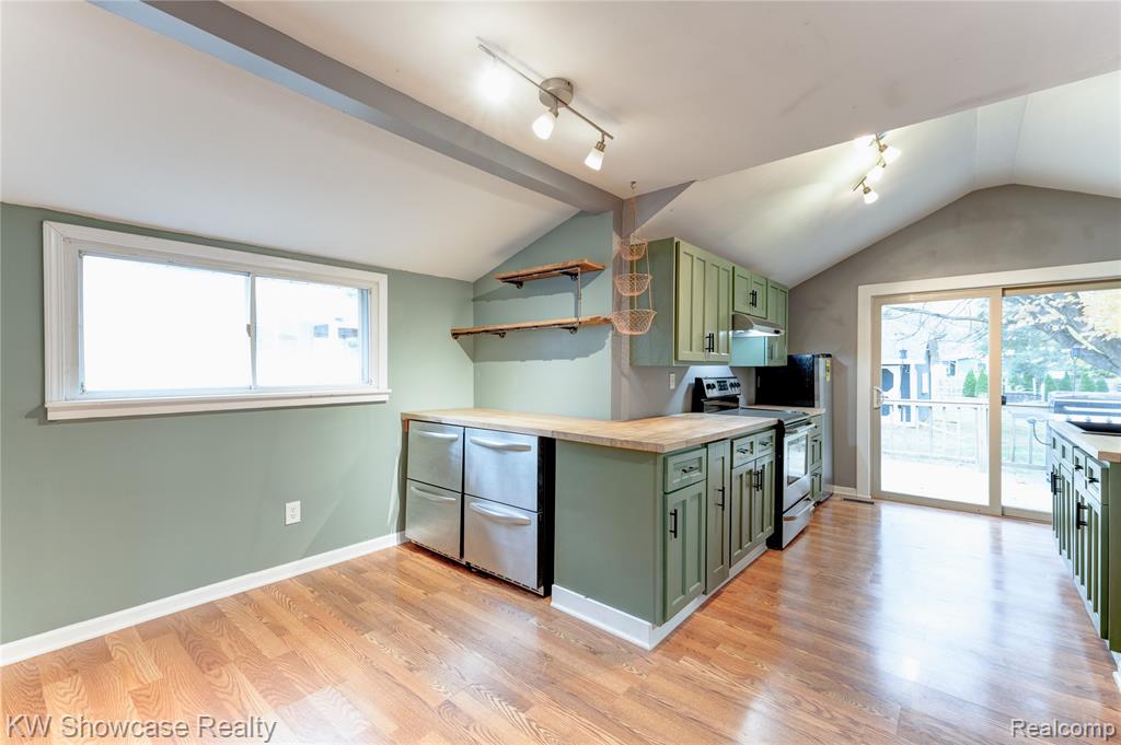 608 S Adelaide Street, Fenton, MI 48430 — Photo 9