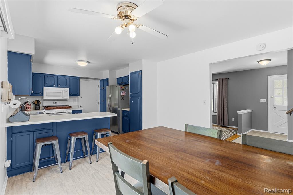 4410 Wickfield Drive, Flint, MI 48507 — Photo 12