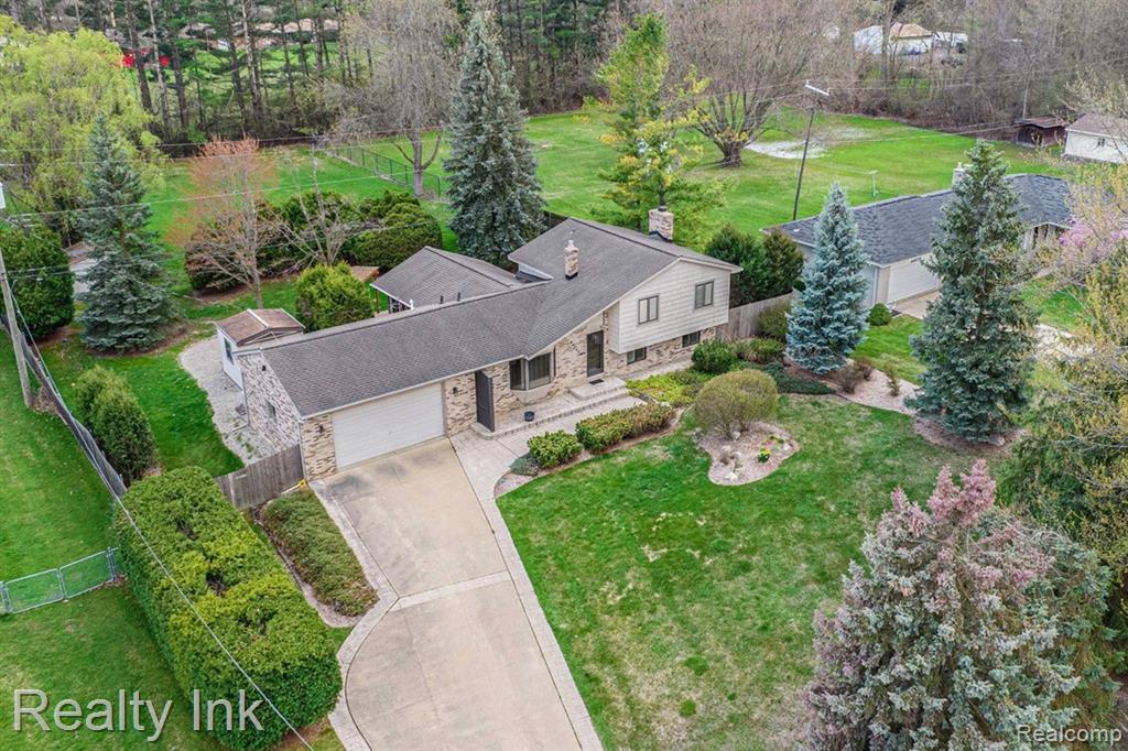 46585 MABEN Road, Canton, MI 48187 — Photo 13