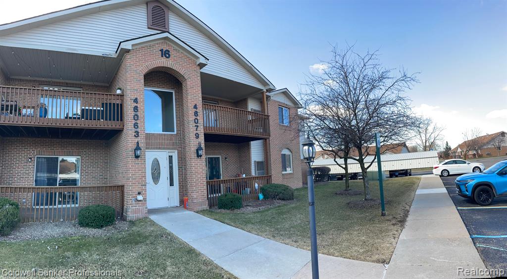 46067 TALLGRASS, Belleville, MI 48111 — Photo 2